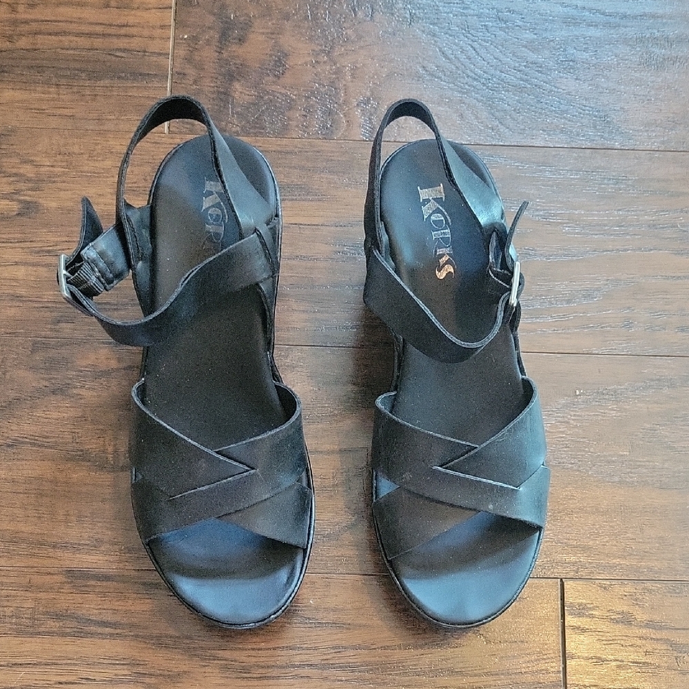 Black Women's Sandals